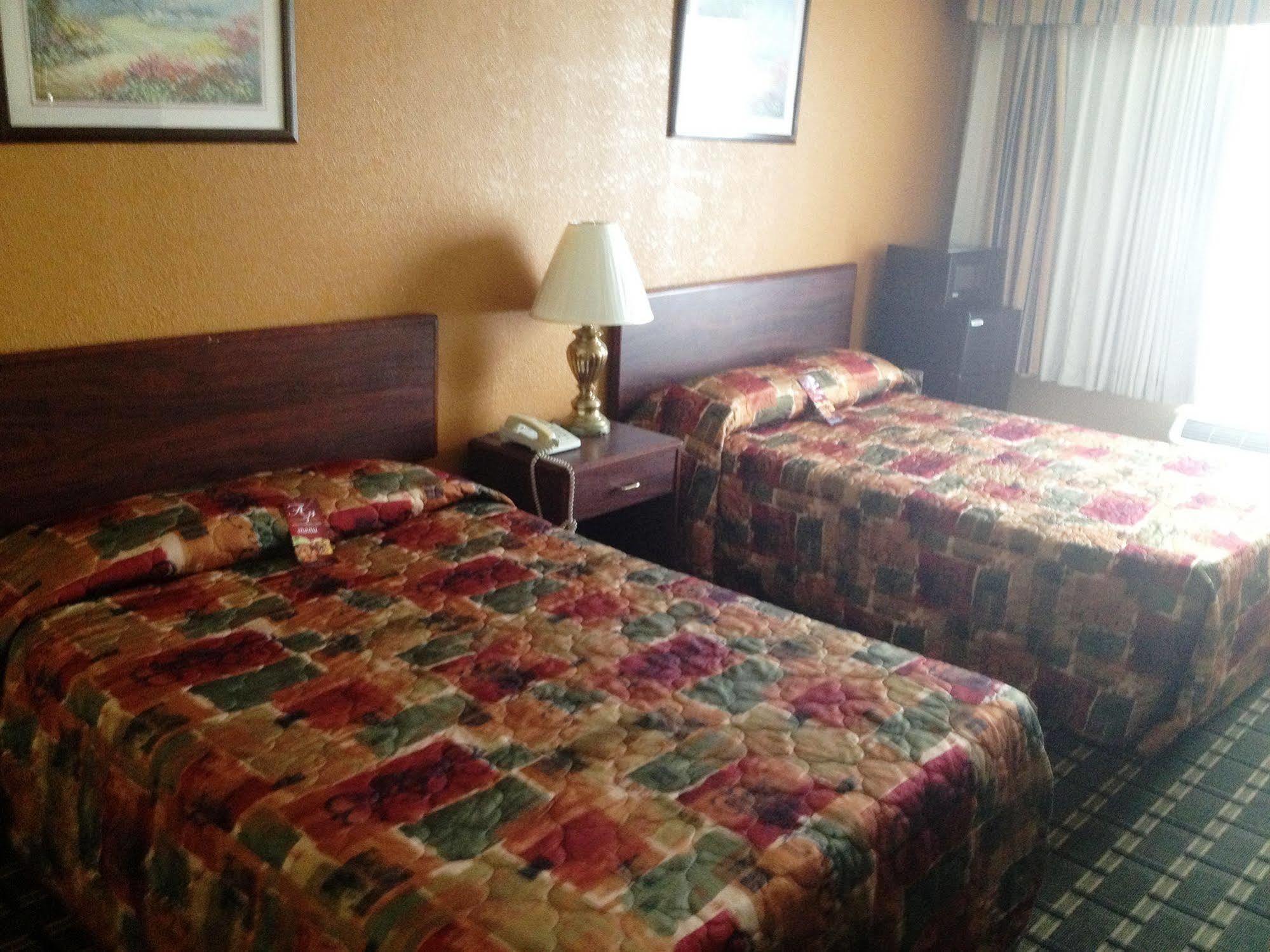 Real Value Inn Memphis Buitenkant foto
