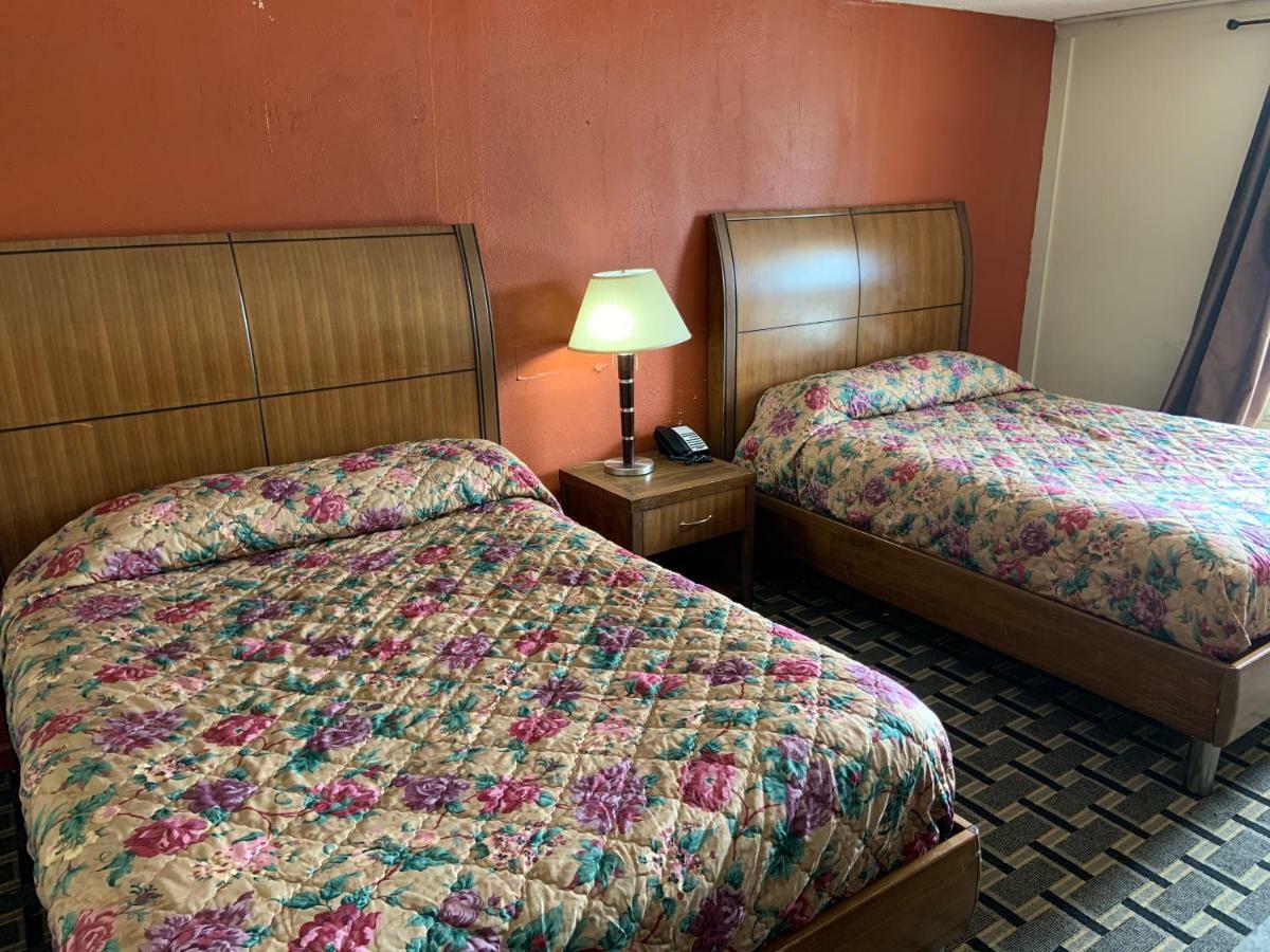 Real Value Inn Memphis Buitenkant foto