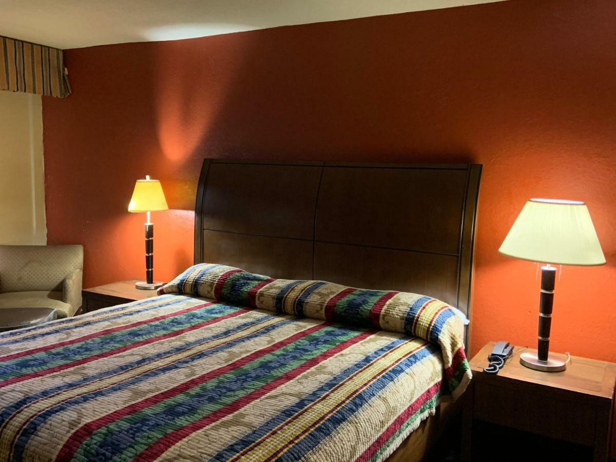 Real Value Inn Memphis Buitenkant foto